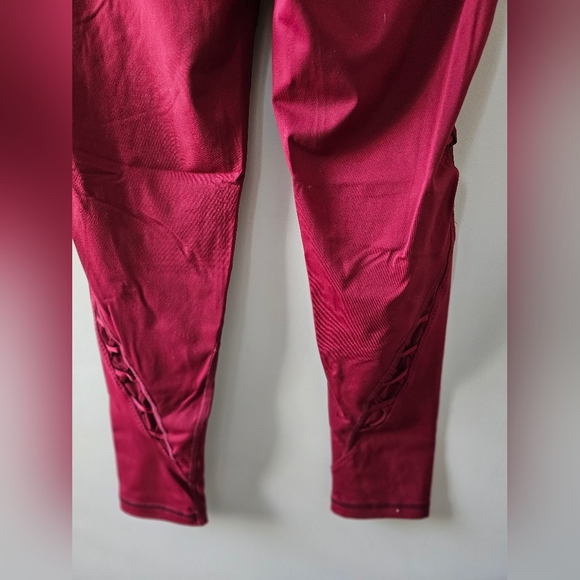 VICTORIA SPORT Knockout Women's Red Athletic Leggings, Tights - Picture 7 of 8
